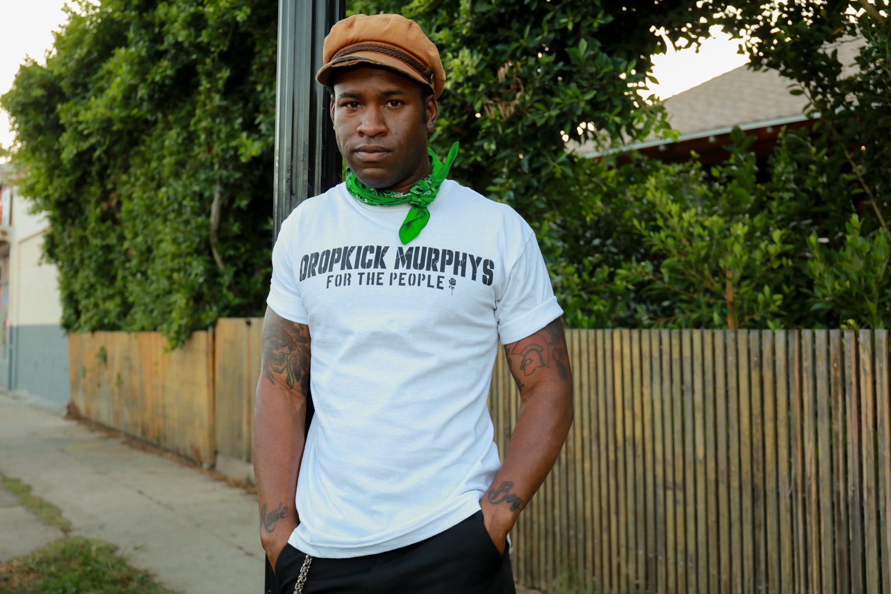 Yank The Chain T-Shirt (White) – Dropkick Murphys